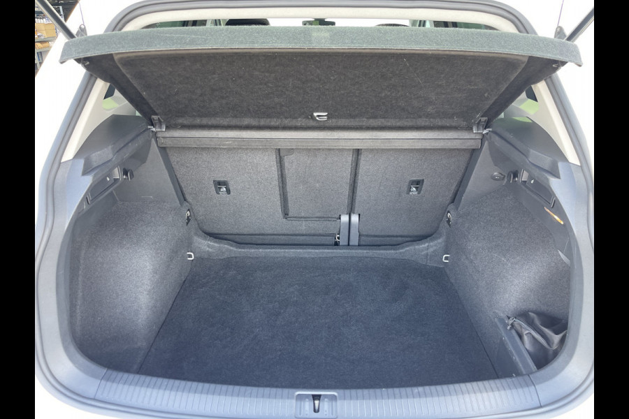 Volkswagen Tiguan 1.4 TSI ACT R-Line | Pano | Trekhaak | Leder | LED | DAB+ | CarPlay | 20 inch