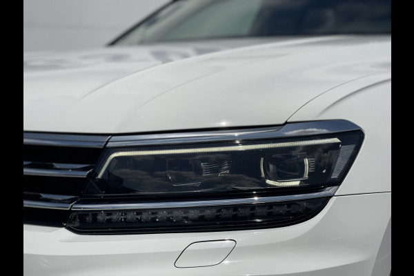 Volkswagen Tiguan 1.4 TSI ACT R-Line | Pano | Trekhaak | Leder | LED | DAB+ | CarPlay | 20 inch
