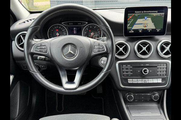 Mercedes-Benz A-Klasse 180 Business Solution 2e Eigenaar,Navi,Clima,Camera,Cruise,Sportstoel,N.A.P,123pk,APK tot 07-2026