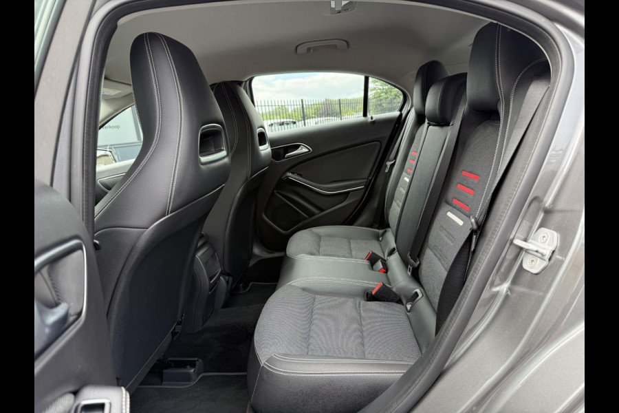 Mercedes-Benz A-Klasse 180 Business Solution 2e Eigenaar,Navi,Clima,Camera,Cruise,Sportstoel,N.A.P,123pk,APK tot 07-2026