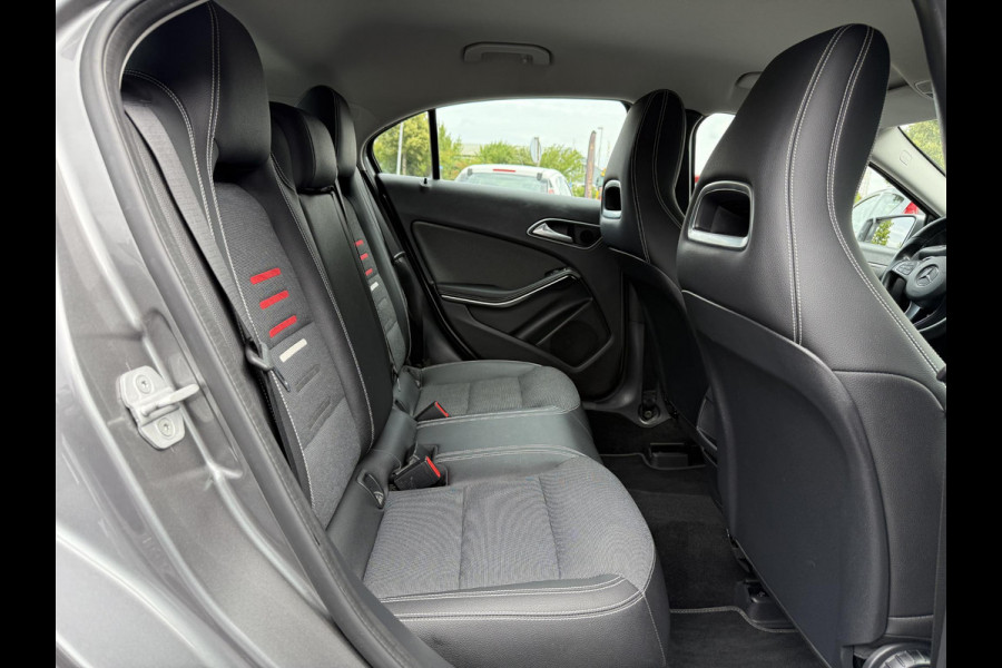 Mercedes-Benz A-Klasse 180 Business Solution 2e Eigenaar,Navi,Clima,Camera,Cruise,Sportstoel,N.A.P,123pk,APK tot 07-2026