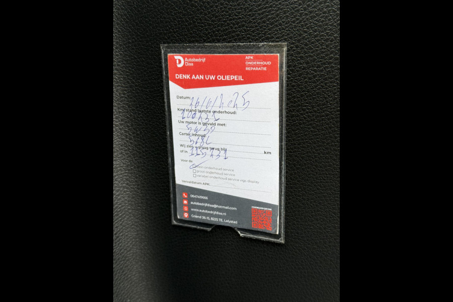 Mercedes-Benz A-Klasse 180 Business Solution 2e Eigenaar,Navi,Clima,Camera,Cruise,Sportstoel,N.A.P,123pk,APK tot 07-2026