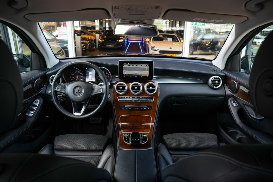 Mercedes-Benz GLC 220 d 4MATIC Premium Plus Led Sport stoelen Navi