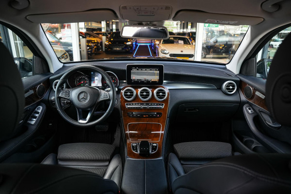 Mercedes-Benz GLC 220 d 4MATIC Premium Plus Led Sport stoelen Navi