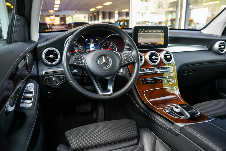 Mercedes-Benz GLC 220 d 4MATIC Premium Plus Led Sport stoelen Navi