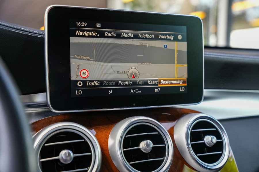 Mercedes-Benz GLC 220 d 4MATIC Premium Plus Led Sport stoelen Navi