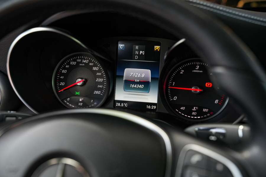 Mercedes-Benz GLC 220 d 4MATIC Premium Plus Led Sport stoelen Navi