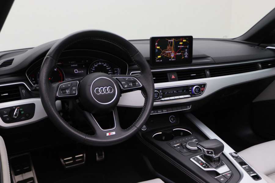 Audi A5 Cabriolet 40 TFSI Sport S Line Edition Leer, Apple Carplay, Verwarmd Stuurwiel, Cruise, PDC, Navigatie, LED, 20''