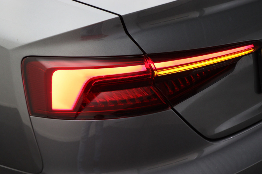 Audi A5 Cabriolet 40 TFSI Sport S Line Edition Leer, Apple Carplay, Verwarmd Stuurwiel, Cruise, PDC, Navigatie, LED, 20''