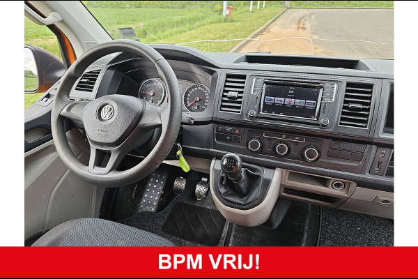 Volkswagen Transporter 2.0 TDI L2H1 DC airco, navi, trekhaak, 150Pk, Euro6!