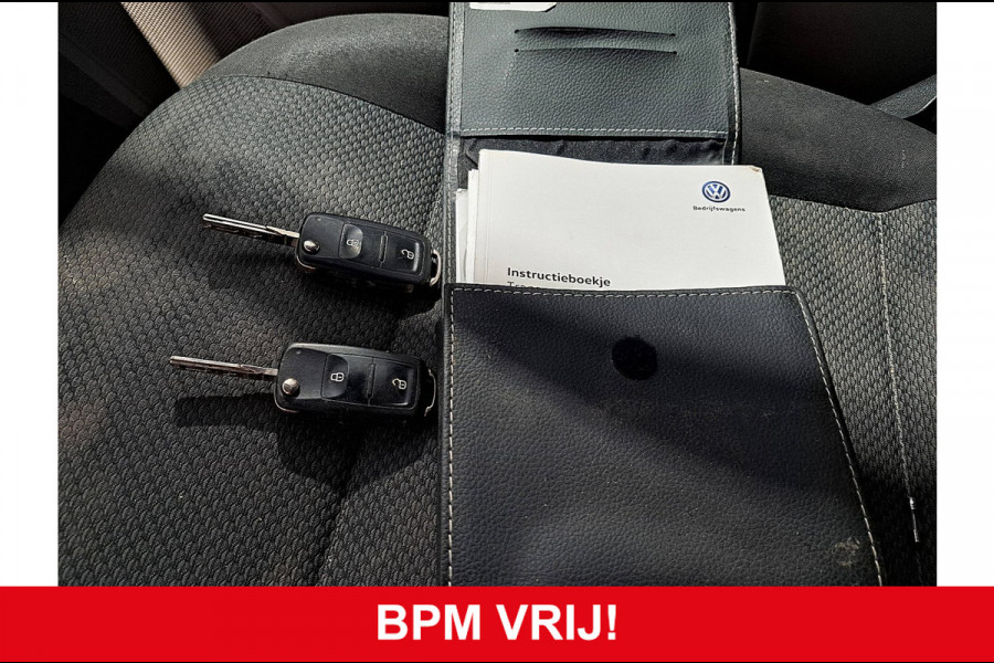 Volkswagen Transporter 2.0 TDI L2H1 DC airco, navi, trekhaak, 150Pk, Euro6!