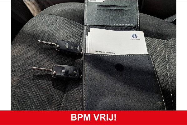 Volkswagen Transporter 2.0 TDI L2H1 DC airco, navi, trekhaak, 150Pk, Euro6!