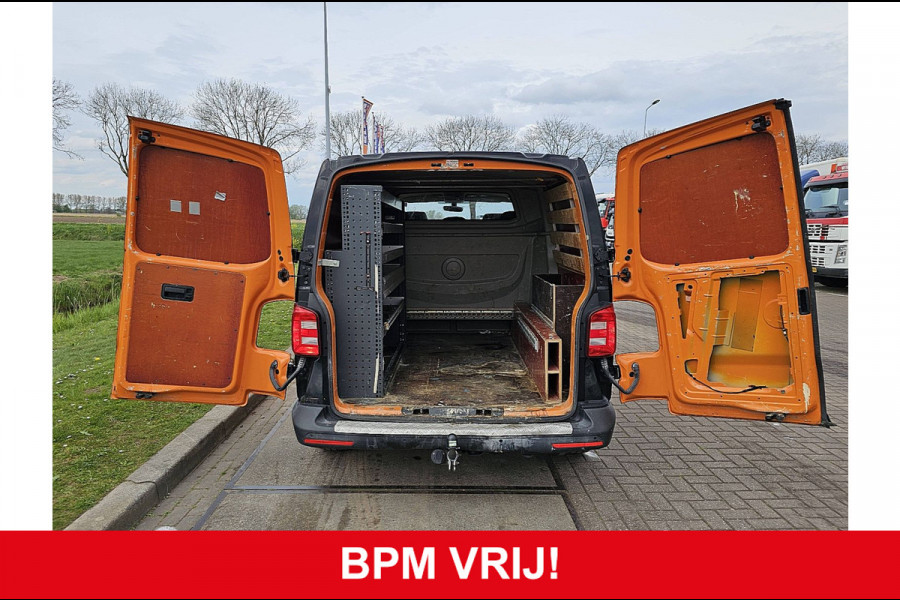 Volkswagen Transporter 2.0 TDI L2H1 DC airco, navi, trekhaak, 150Pk, Euro6!