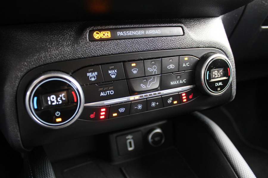 Ford Focus 1.0 EcoBoost 125PK Active Business | B&O | Trekhaak | Adaptieve Cruise | Navigatie | Camera
