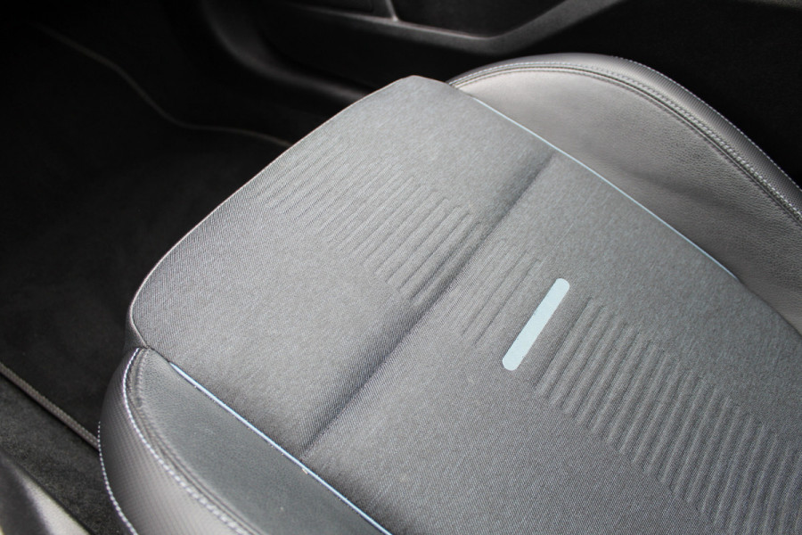 Ford Focus 1.0 EcoBoost 125PK Active Business | B&O | Trekhaak | Adaptieve Cruise | Navigatie | Camera