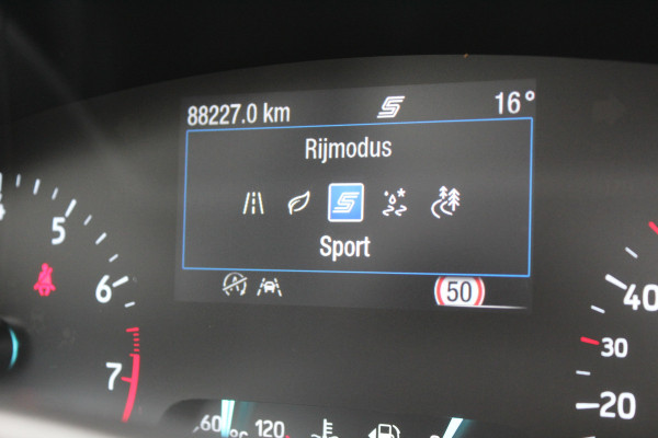 Ford Focus 1.0 EcoBoost 125PK Active Business | B&O | Trekhaak | Adaptieve Cruise | Navigatie | Camera