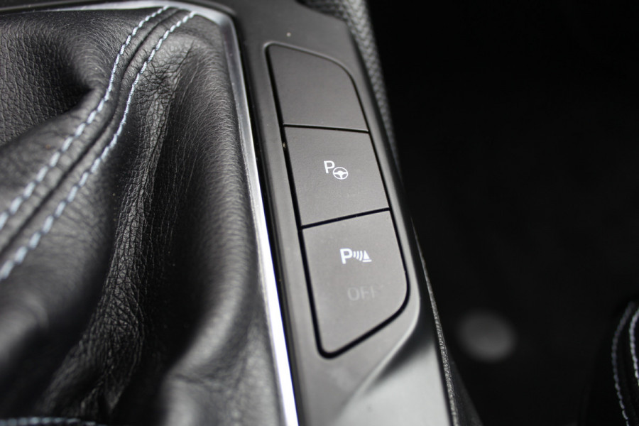 Ford Focus 1.0 EcoBoost 125PK Active Business | B&O | Trekhaak | Adaptieve Cruise | Navigatie | Camera