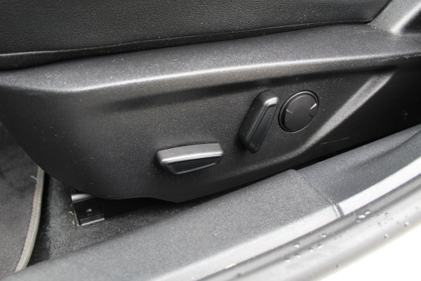 Ford Focus 1.0 EcoBoost 125PK Active Business | B&O | Trekhaak | Adaptieve Cruise | Navigatie | Camera