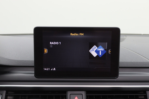 Audi A5 Cabriolet 40 TFSI Sport S Line Edition Leer, Apple Carplay, Verwarmd Stuurwiel, Cruise, PDC, Navigatie, LED, 20''