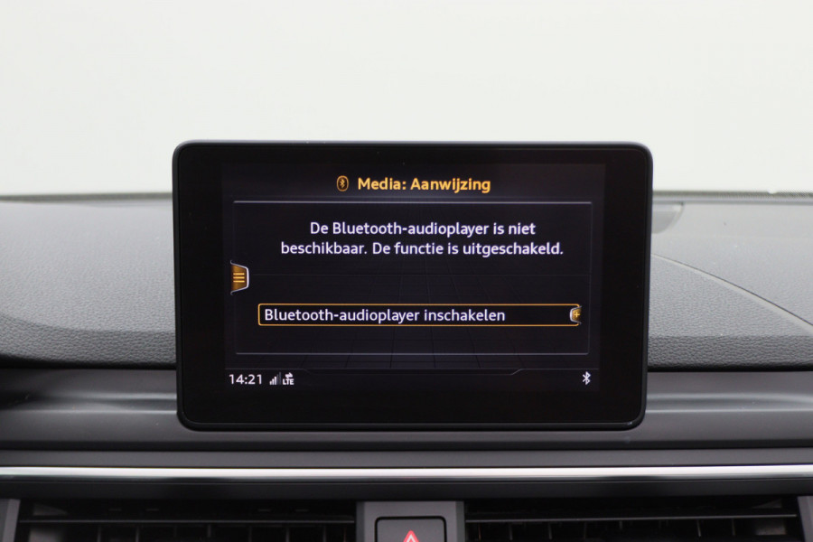 Audi A5 Cabriolet 40 TFSI Sport S Line Edition Leer, Apple Carplay, Verwarmd Stuurwiel, Cruise, PDC, Navigatie, LED, 20''