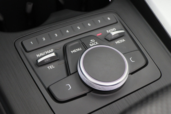 Audi A5 Cabriolet 40 TFSI Sport S Line Edition Leer, Apple Carplay, Verwarmd Stuurwiel, Cruise, PDC, Navigatie, LED, 20''