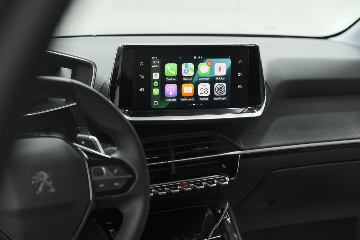 Peugeot 208 PureTech 100 EAT8 Allure Pack | Camera | Apple Carplay | Parkeersensoren Peugeot 208 PureTech 100 EAT8 Allure Pack | Camera | Apple Carplay | Parkeersensoren