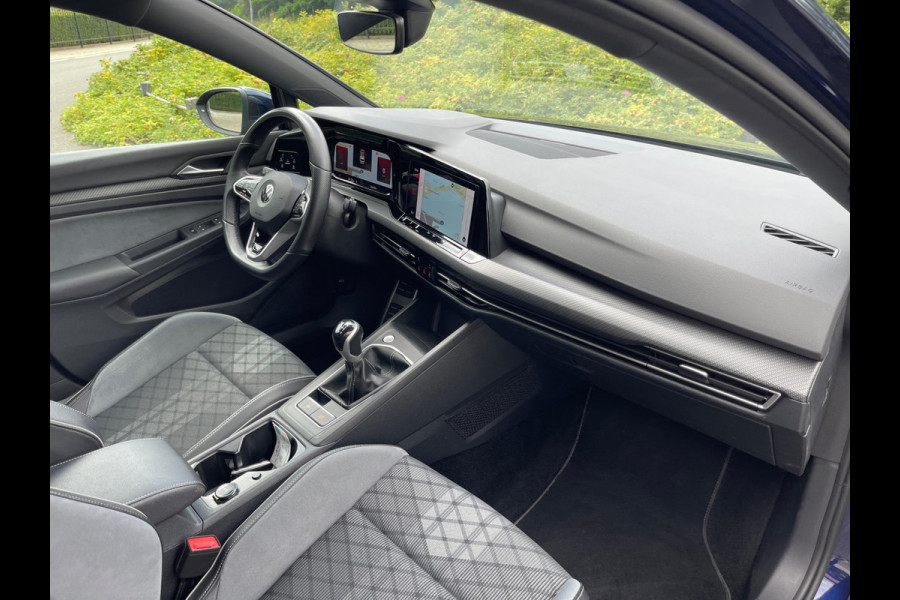 Volkswagen Golf 1.5 TSI 2X R-LINE CAMERA VIRTUAL DISPLAY SFEERVERLICHTING IQ-LED
