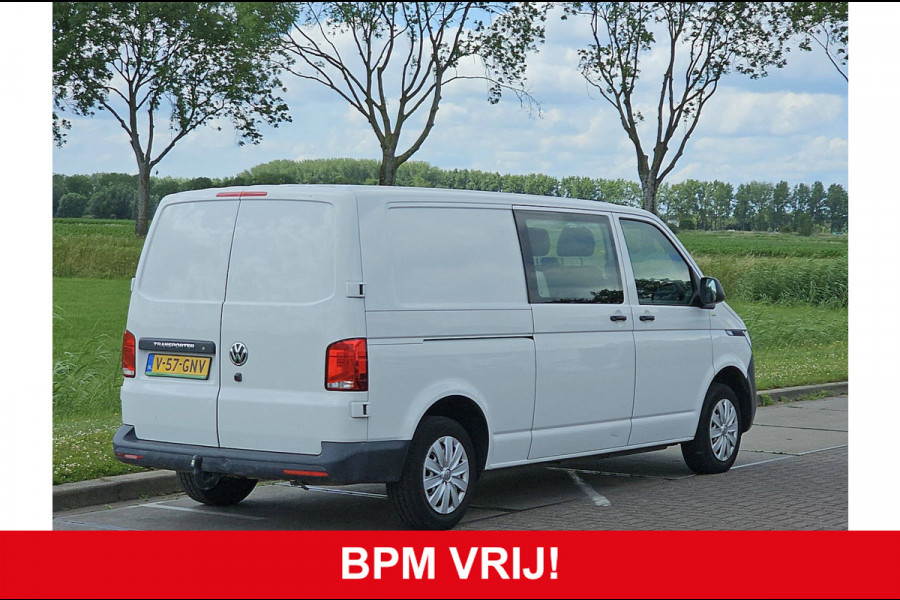 Volkswagen Transporter 2.0 TDI L2H1 T6.1 Automaat Airco Camera Trekhaak CarPlay Euro6!