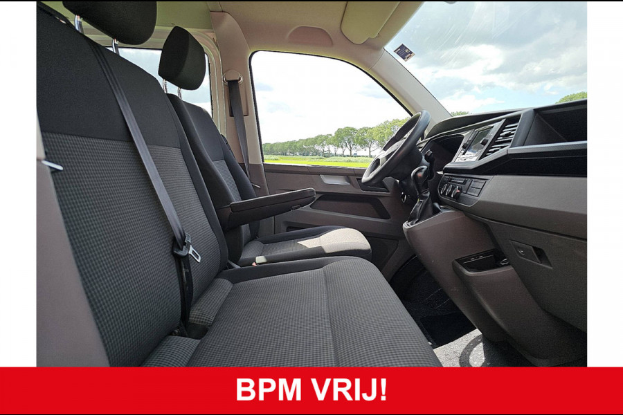 Volkswagen Transporter 2.0 TDI L2H1 T6.1 Automaat Airco Camera Trekhaak CarPlay Euro6!