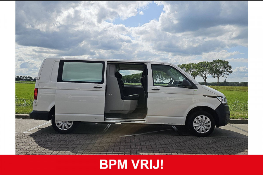 Volkswagen Transporter 2.0 TDI L2H1 T6.1 Automaat Airco Camera Trekhaak CarPlay Euro6!