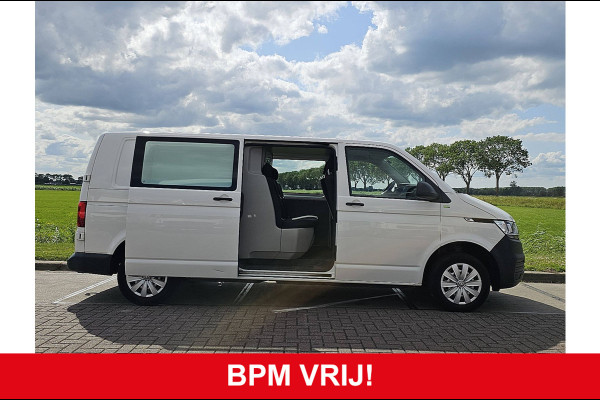 Volkswagen Transporter 2.0 TDI L2H1 T6.1 Automaat Airco Camera Trekhaak CarPlay Euro6!