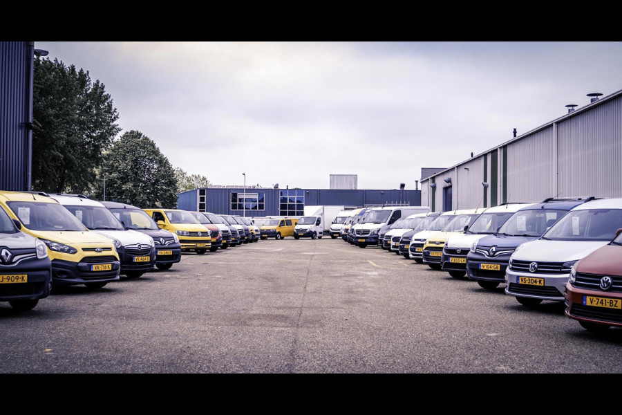 Volkswagen Transporter 2.0 TDI L2H1 Comfortline / App connect / Trekhaak / Navi / Multi stuur
