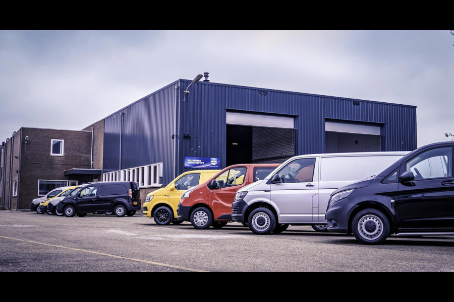 Volkswagen Transporter 2.0 TDI L2H1 Comfortline / App connect / Trekhaak / Navi / Multi stuur
