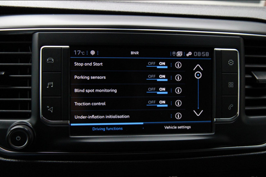 Peugeot Expert 2.0 BlueHDI 150PK Standard Premium / Navi / Cruise / Trekhaak / Laadruimte inrichting