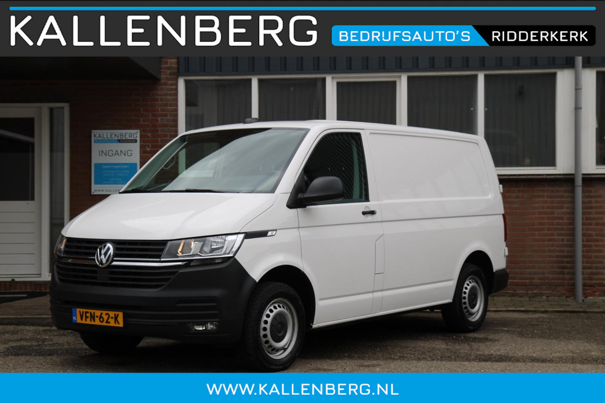 Volkswagen Transporter 2.0 TDI L1H1 150PK Comfortline / App connect / Trekhaak / Multi stuur Volkswagen Transporter 2.0 TDI L1H1 150PK Comfortline / App connect / Trekhaak / Multi stuur