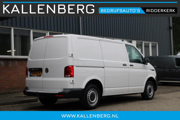 Volkswagen Transporter 2.0 TDI L1H1 150PK Comfortline / App connect / Trekhaak / Multi stuur