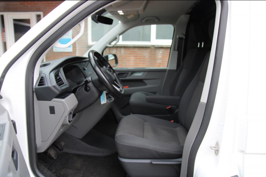 Volkswagen Transporter 2.0 TDI L1H1 150PK Comfortline / App connect / Trekhaak / Multi stuur