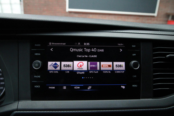 Volkswagen Transporter 2.0 TDI L1H1 150PK Comfortline / App connect / Trekhaak / Multi stuur