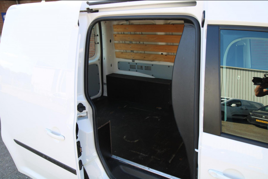 Volkswagen Caddy 2.0 TDI L1H1 102Pk Trendline / Navi / Trekhaak / Imperial