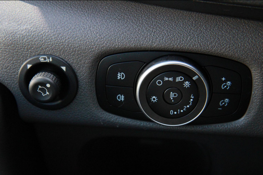 Ford Transit 310 2.0 TDCI L2H2 LIMITED / Trekhaak / Camera / Sync 3 / Adaptief cruis