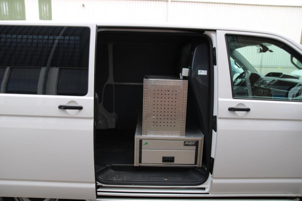 Volkswagen Transporter 2.0 TDI L1H1 150PK Comfortline / Trekhaak / App connect / Cruise