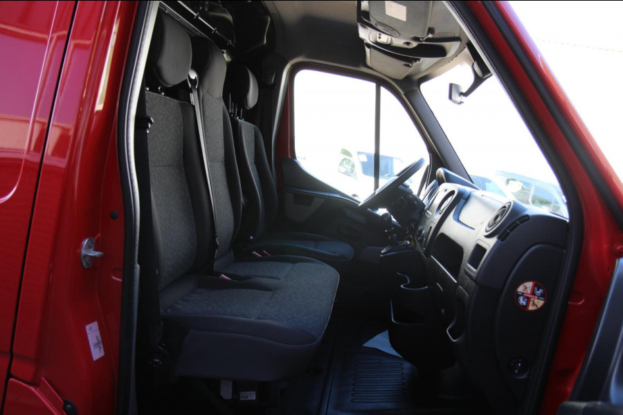 Opel Movano 2.3 CDTI 131PK L2H2 / Trekhaak / Navi / 3 Zits / Clima