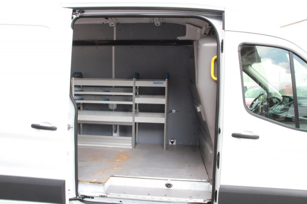 Ford Transit 350 2.0 TDCI RWD L3H3 Trend / Laadruimte inrichting / Sync 3 Navi