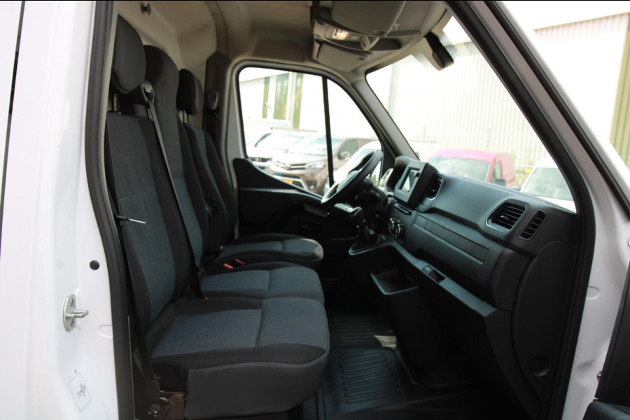 Renault Master T35 2.3 dCi 135PK L3H3 Comfort / App connect / Camera / Cruise
