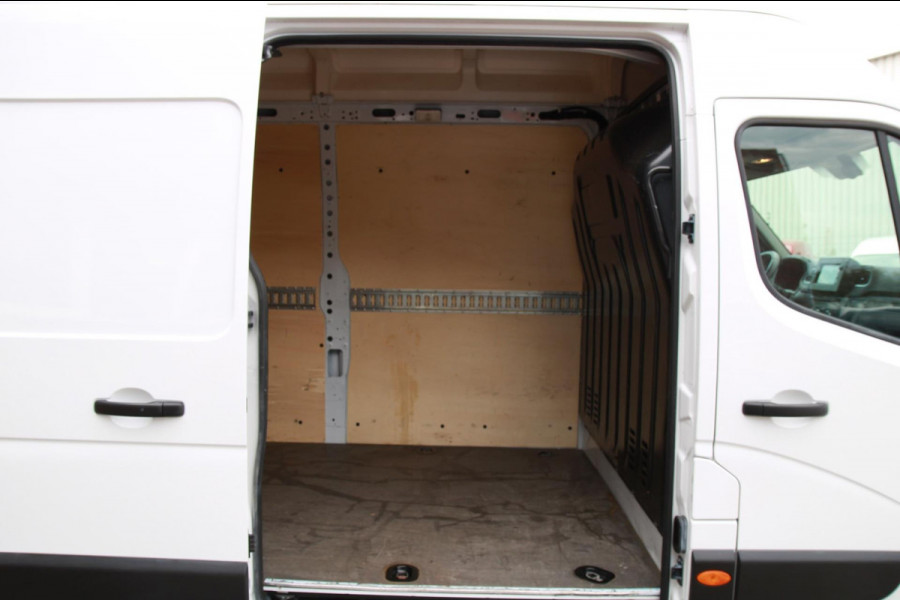 Renault Master T35 2.3 dCi 135PK L3H3 Comfort / App connect / Camera / Cruise