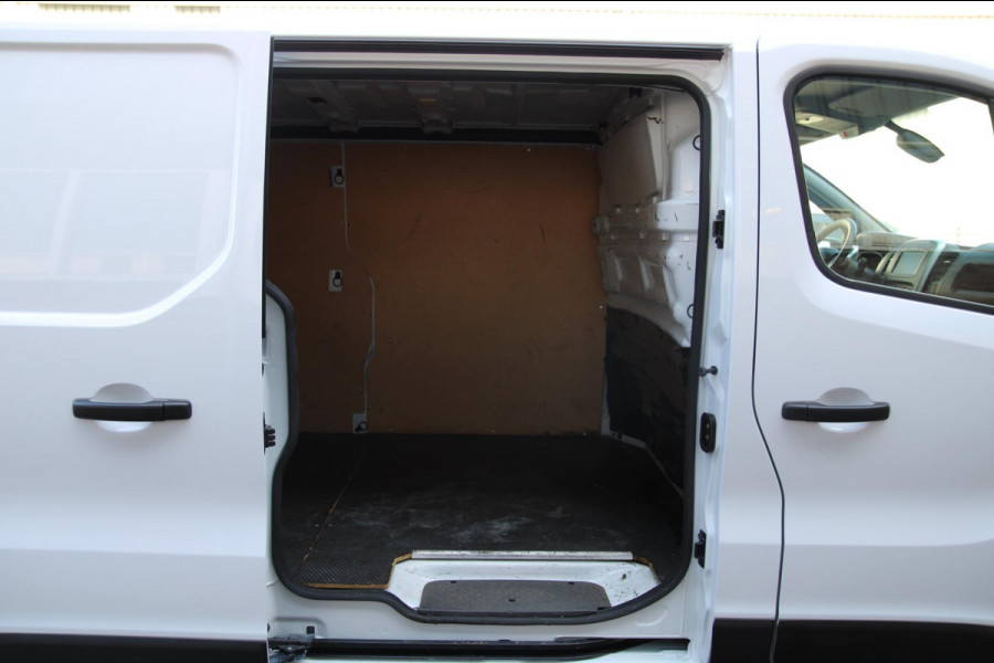 Fiat Talento 1.6 MJ L2H1 SX / Camera / Navi App connect / Cruise / 3 zits