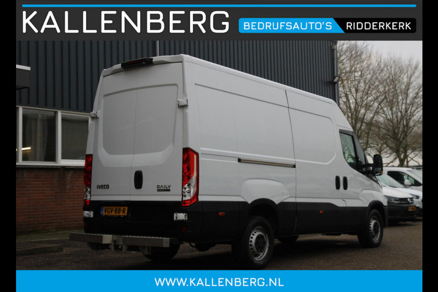 Iveco Daily 35S14V 2.3 352 L2H2 / Automaat / 3500 trekgewicht / Trekhaak