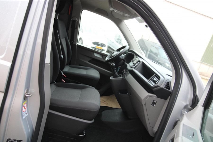 Volkswagen Transporter 2.0 TDI L1H1 Economy Business / Trekhaak / Bluetooth / Achterklep