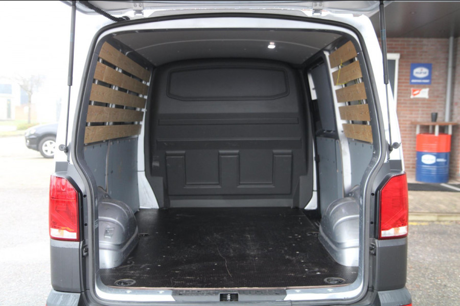 Volkswagen Transporter 2.0 TDI L1H1 Economy Business / Trekhaak / Bluetooth / Achterklep