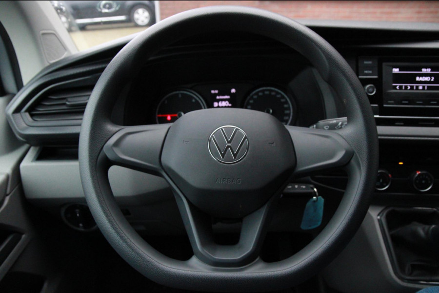 Volkswagen Transporter 2.0 TDI L1H1 Economy Business / Trekhaak / Bluetooth / Achterklep